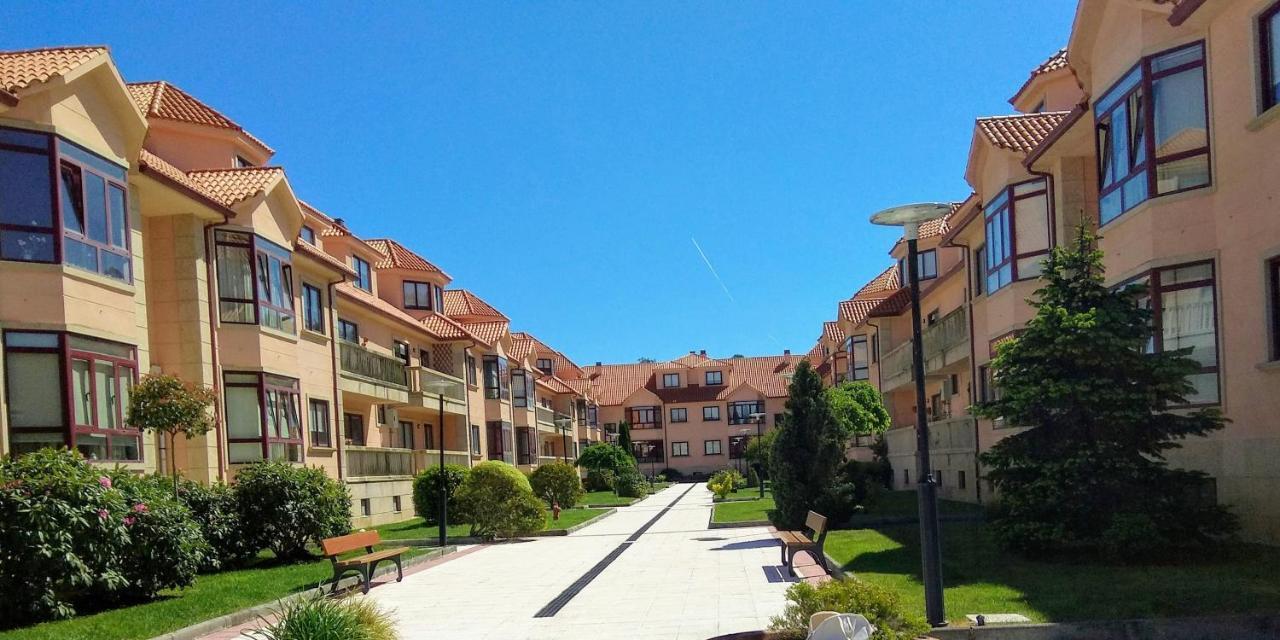 Rias Baixas En Ribeira Piso Centrico Con Parking Y Wifi Apartment Bagian luar foto